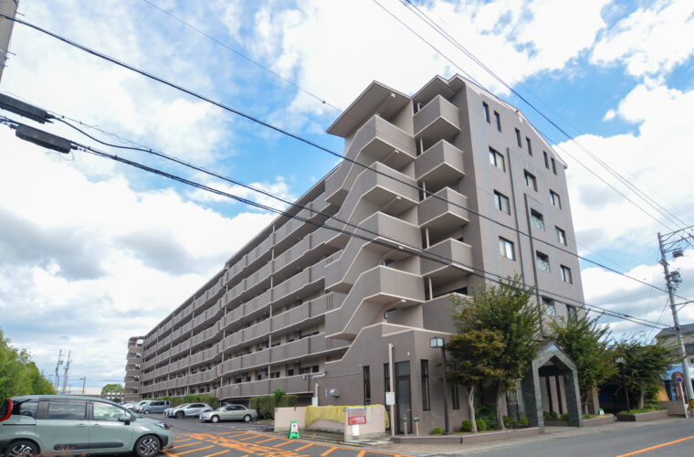 プレシアスコート柿本3階