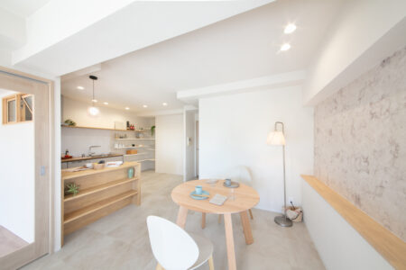 【刈谷・リノベーション】中古マンションのキッチンが暗い・狭い！壁を取り払い開放感をコントロールする設計の魔法