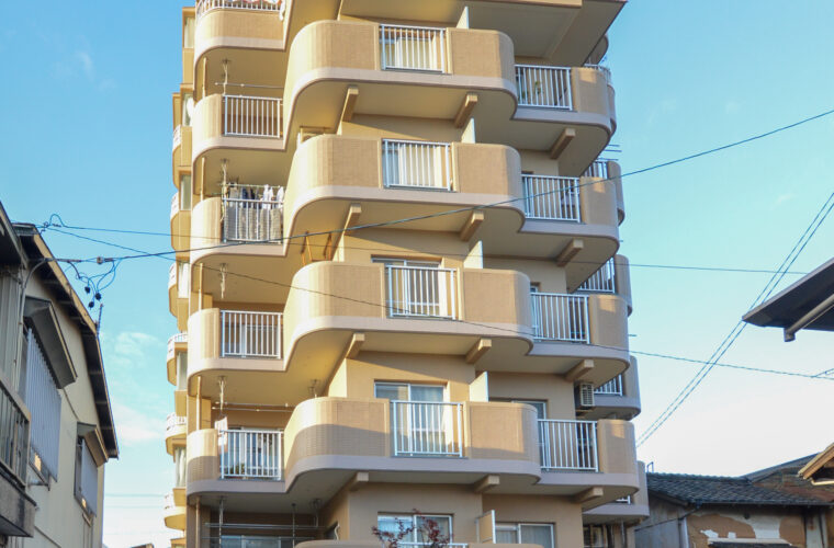 サンハウス第3刈谷【名鉄三河線「刈谷市駅」まで徒歩10分圏内！４階角部屋！日当たり良好！】